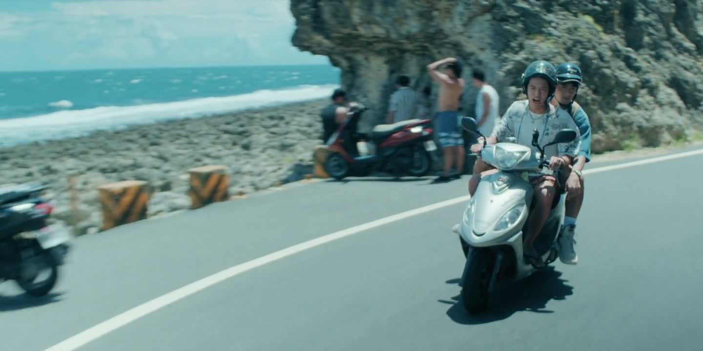 只会八卦啦