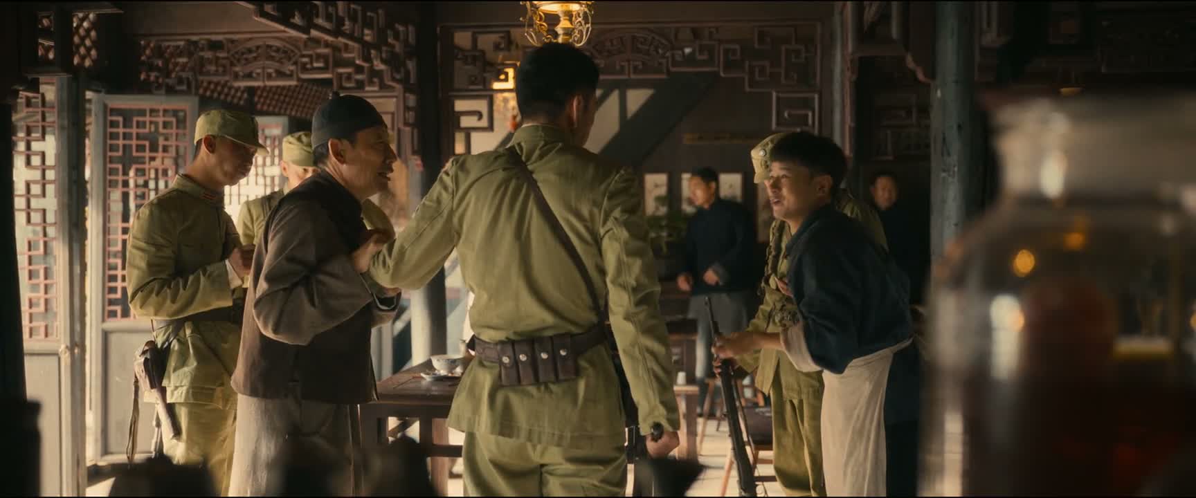 这位老总说得对啊 保家卫国