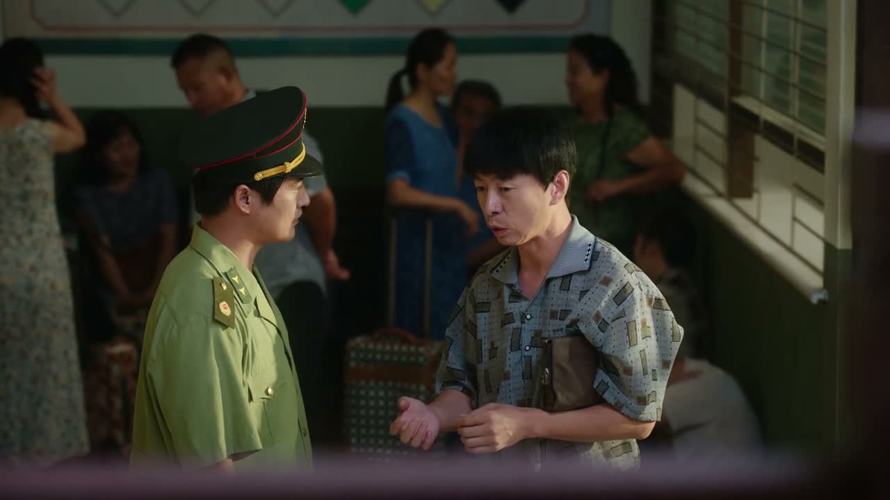 个头大概有这么高吧