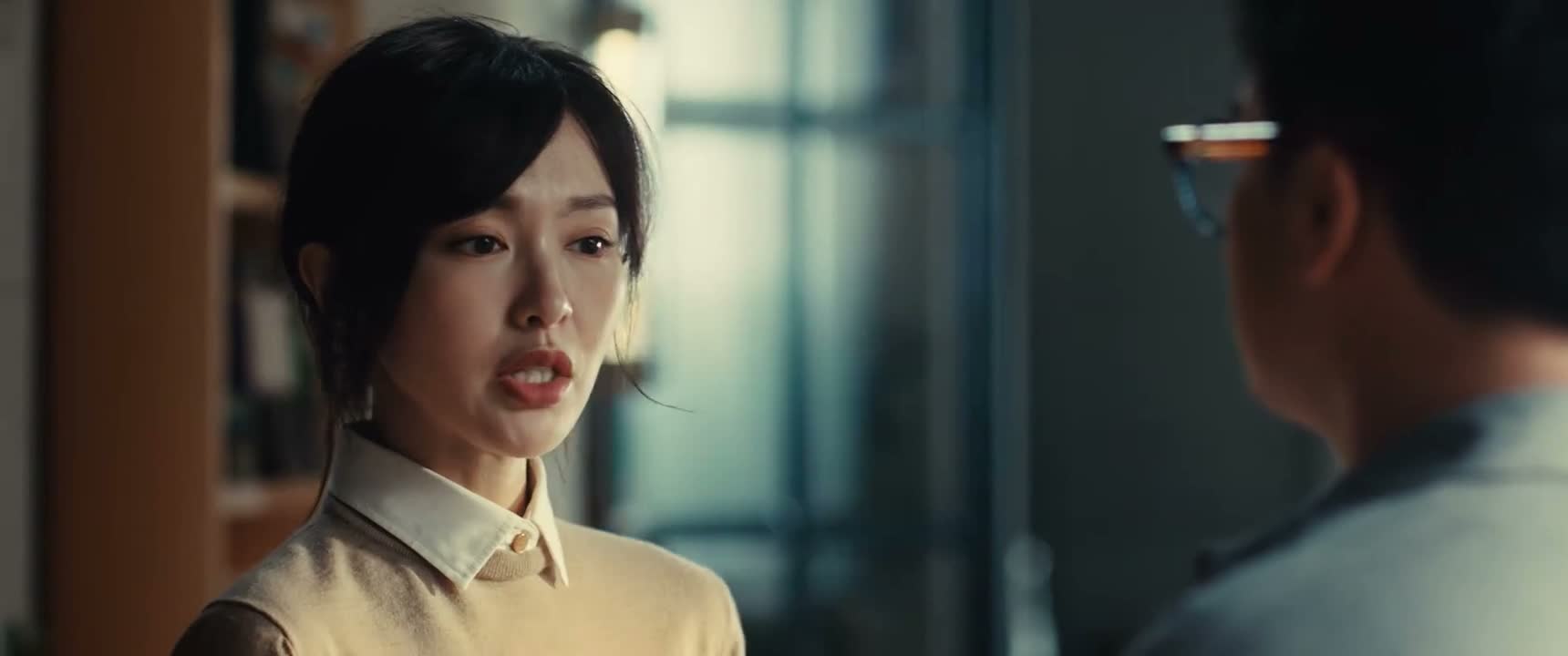 不是跟什么商人去了新加坡吗 离了