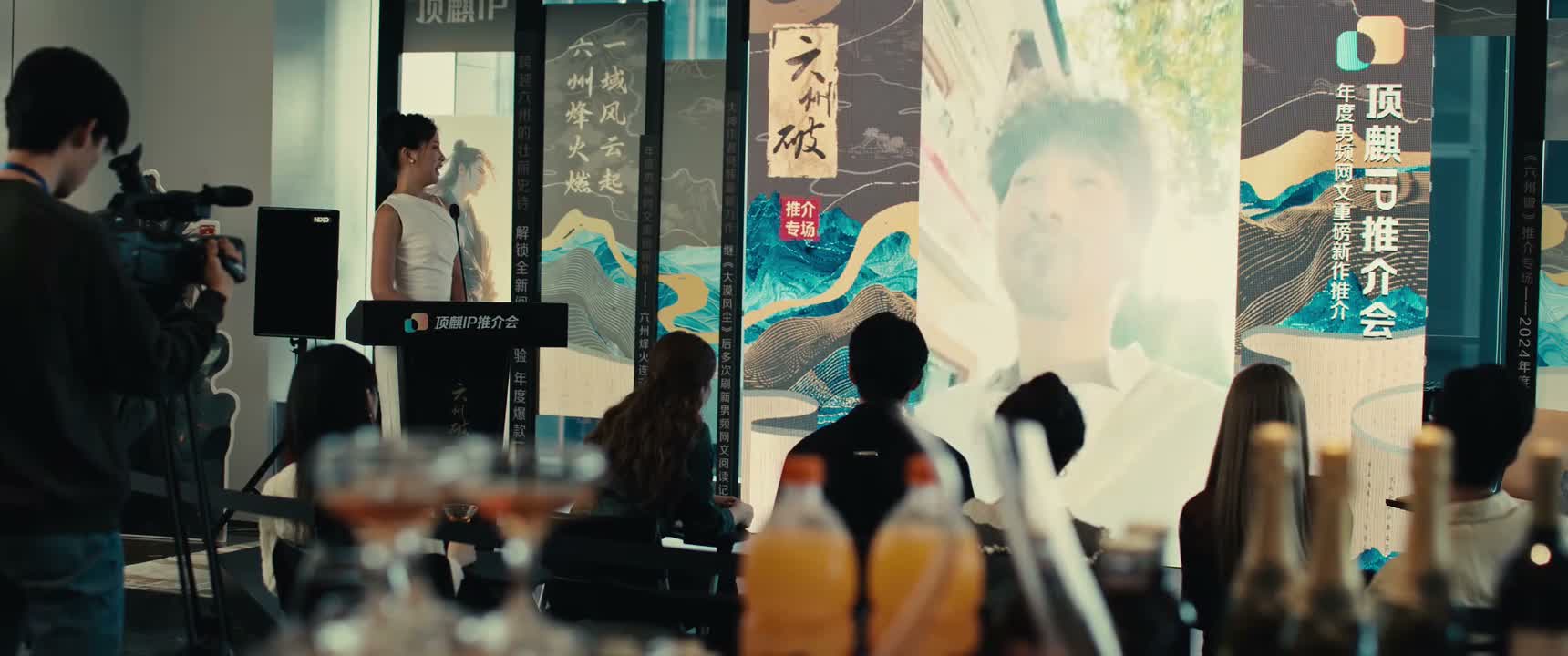 何韩老师还是 一如既往地有个性啊