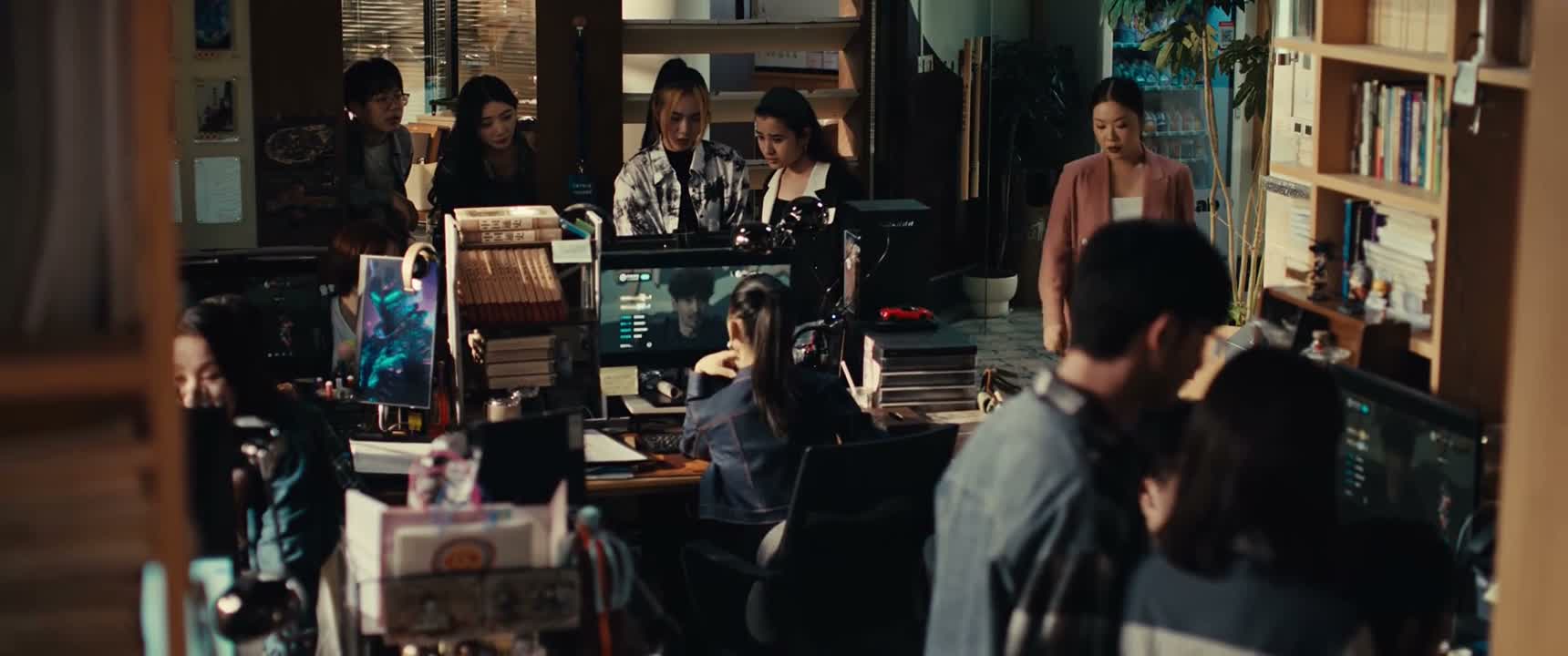 吞了炸弹的林老板马上就到场了
