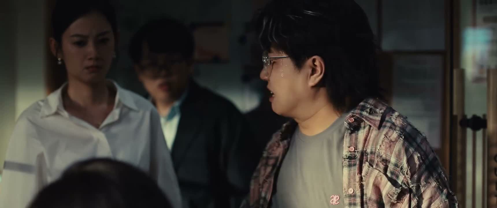 我要是你们我现在就从这儿出去
