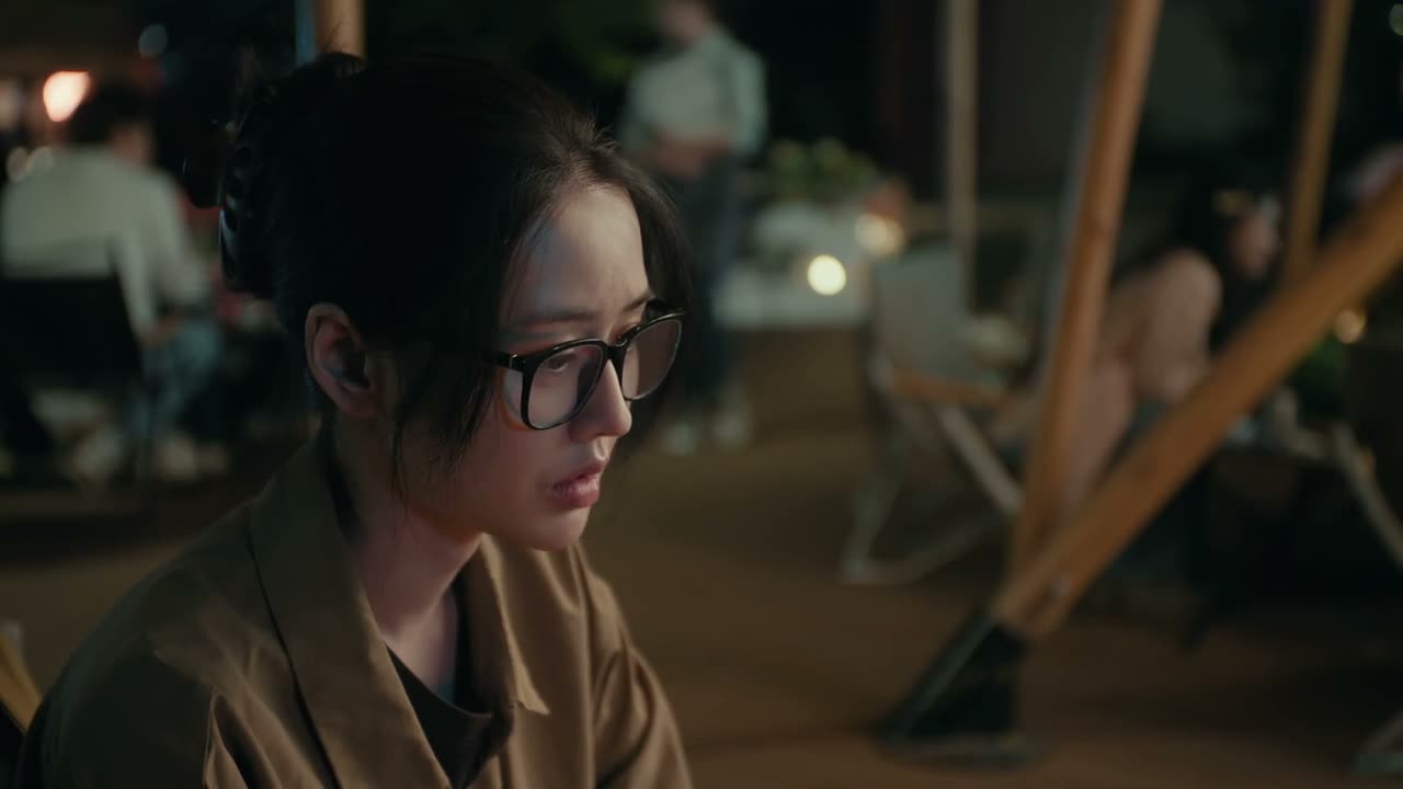 是不是还在生我的气啊