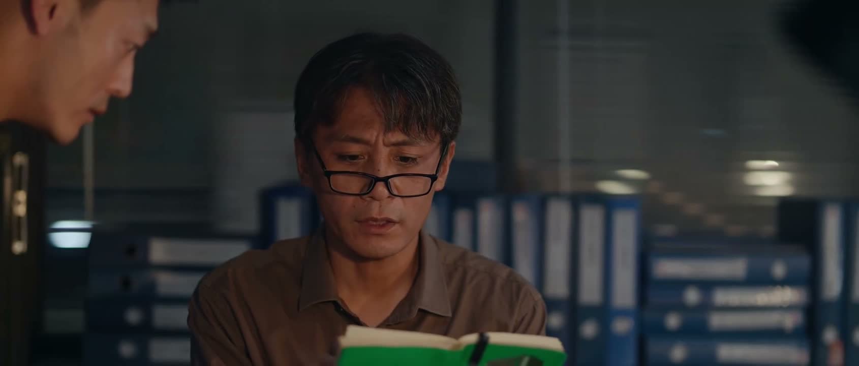 劫匪应该是三个人