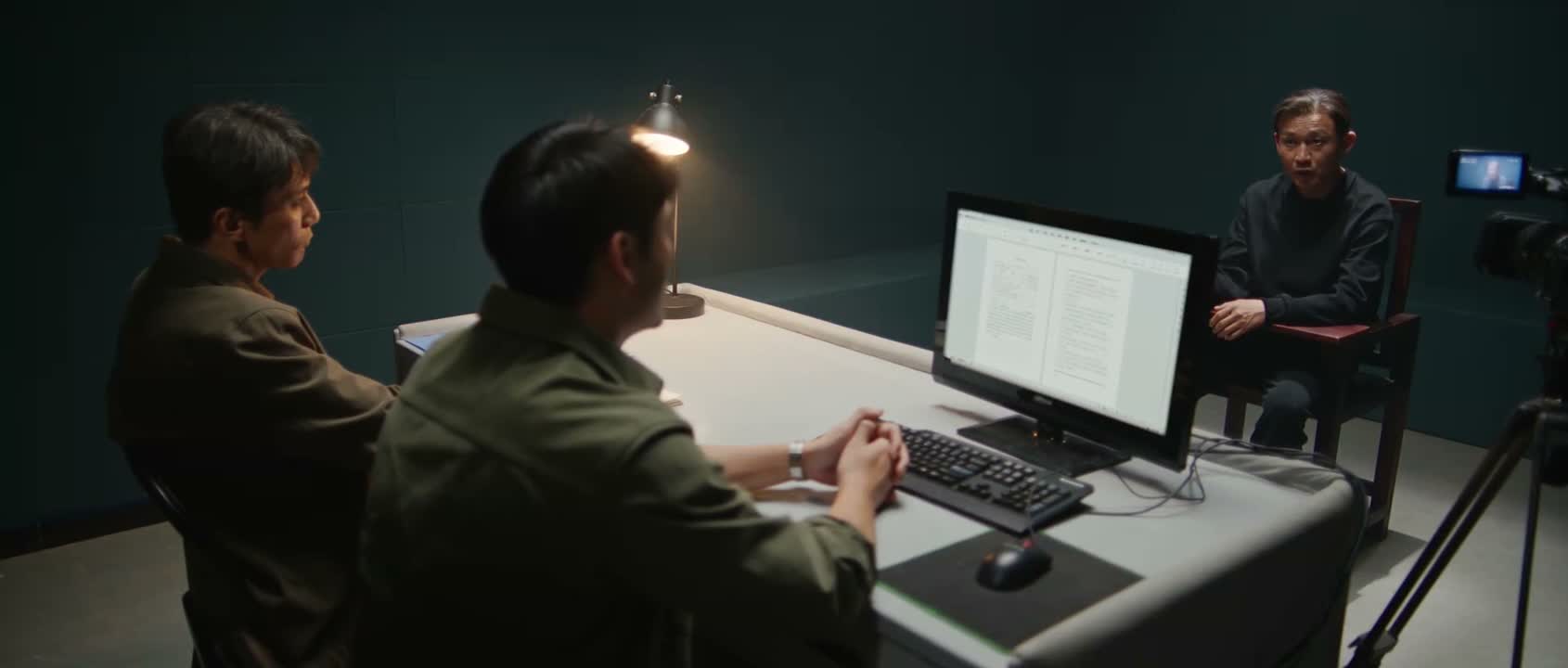 朱警官就是因为这些所谓的巧合
