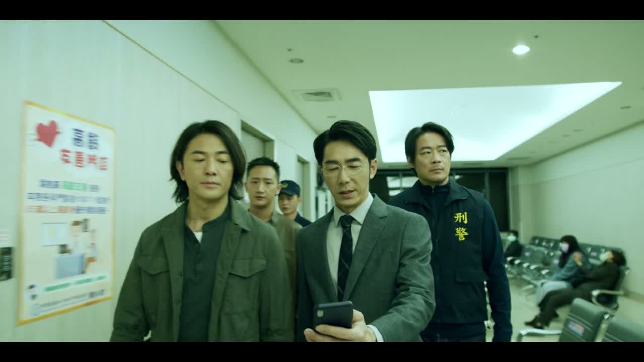 现在网络都把你当凶手 我们要小心处理了