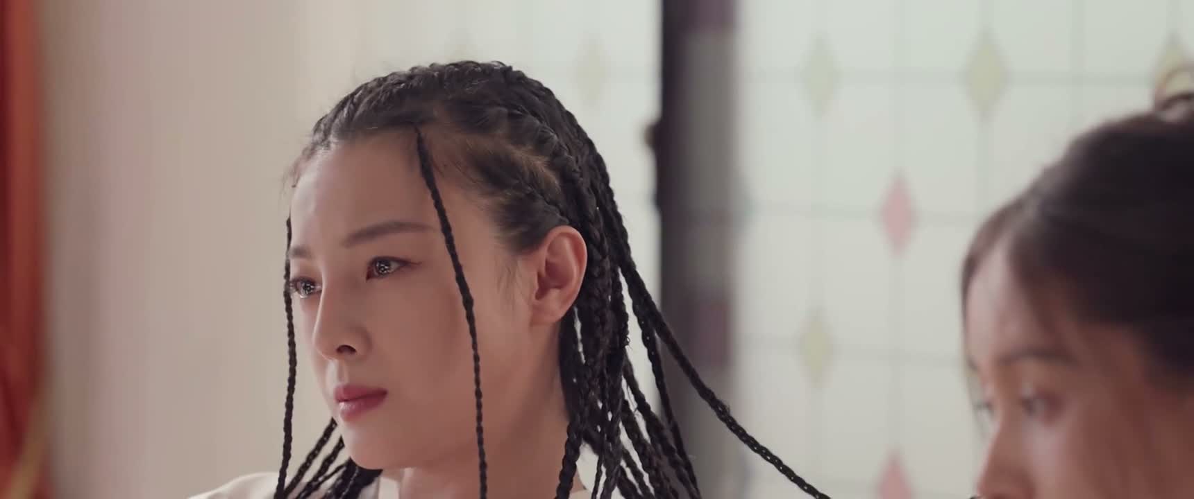愣是给恋爱整成神经病了