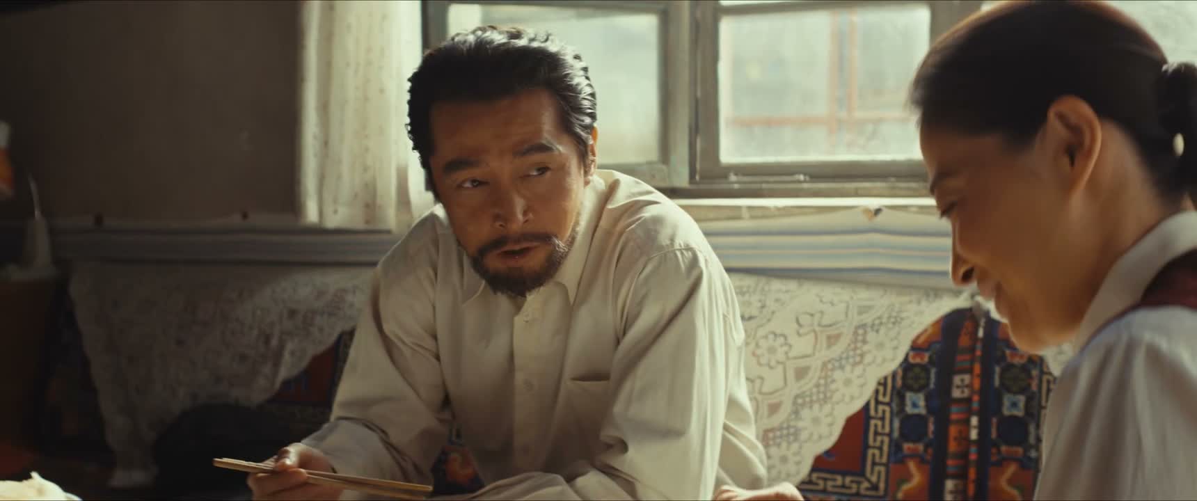 把我们当时的 县委书记愁得哟