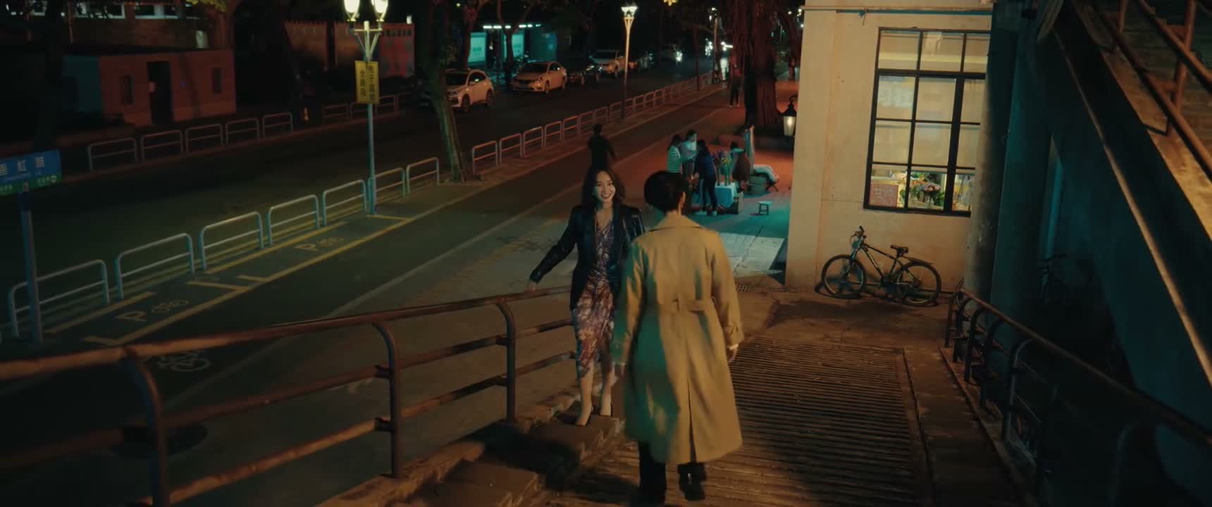 怎么回事啊 好端端的让狗给咬了