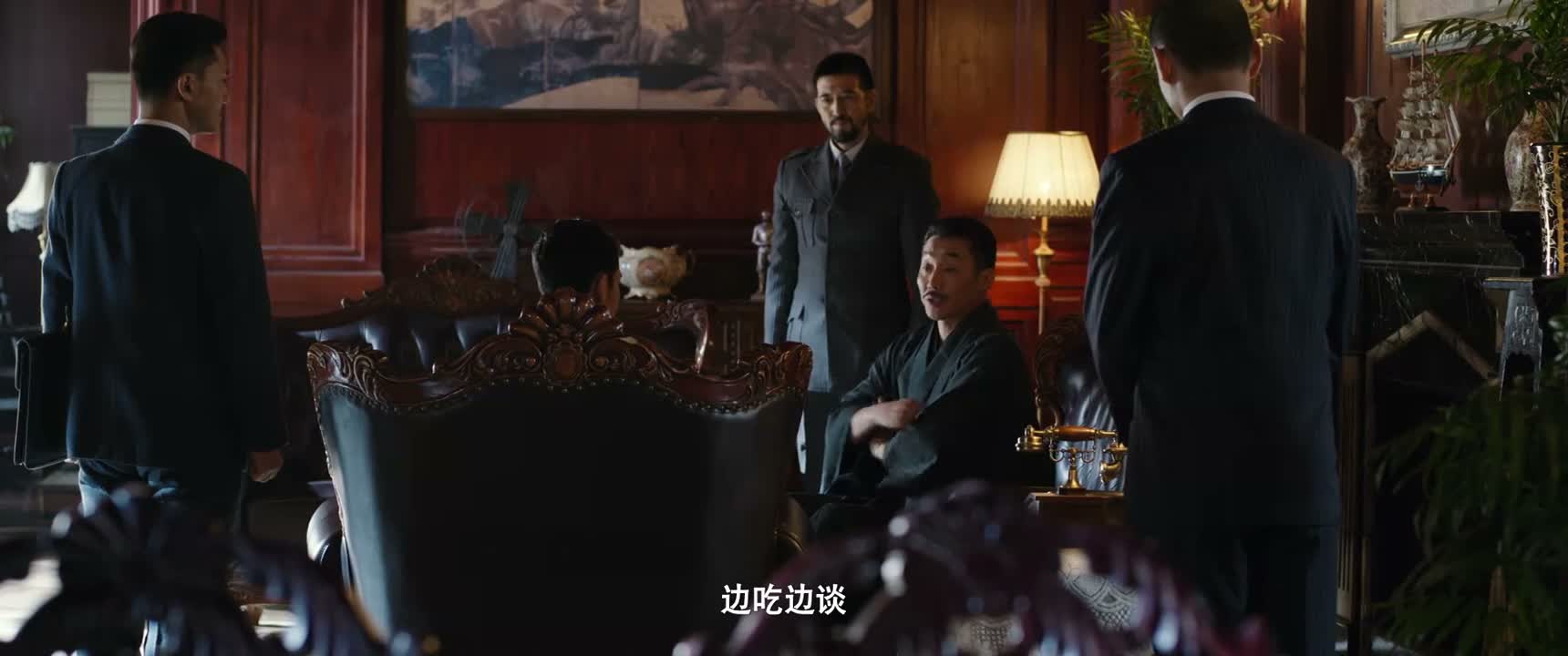 边吃边谈