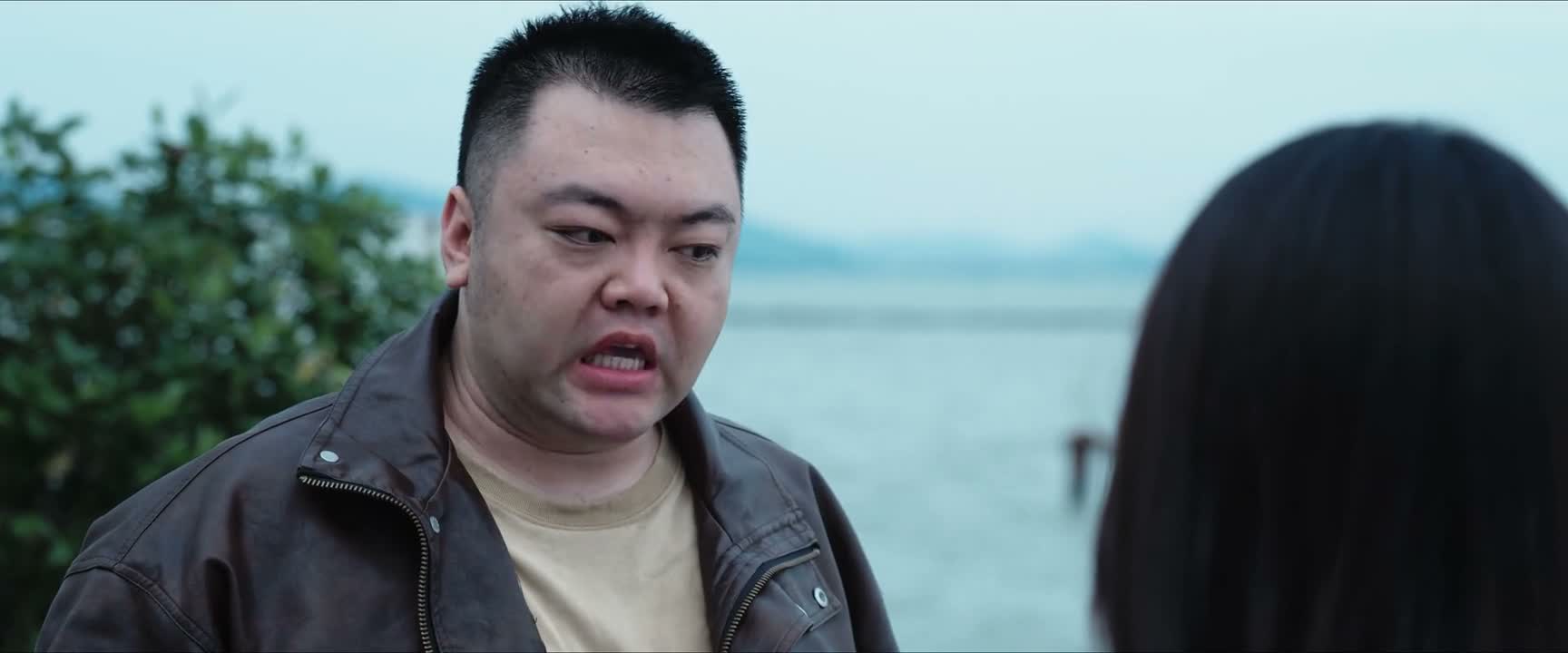 你 你跟蒋诚之间发生什么 我不想问