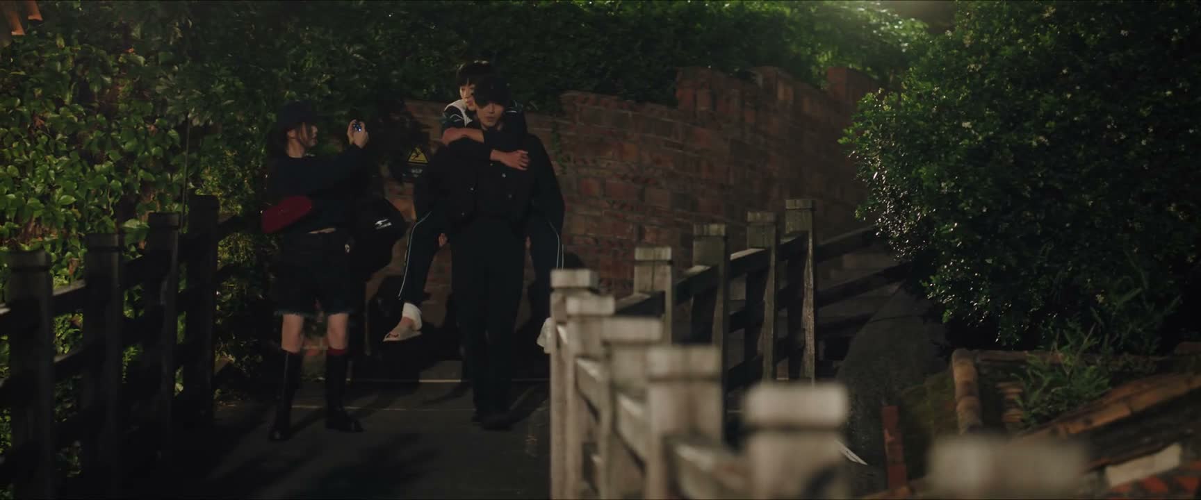 不然会对你的足球生涯 造成永久性的伤害