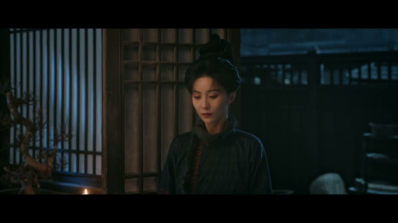 他送你的坠子 喜欢吗?