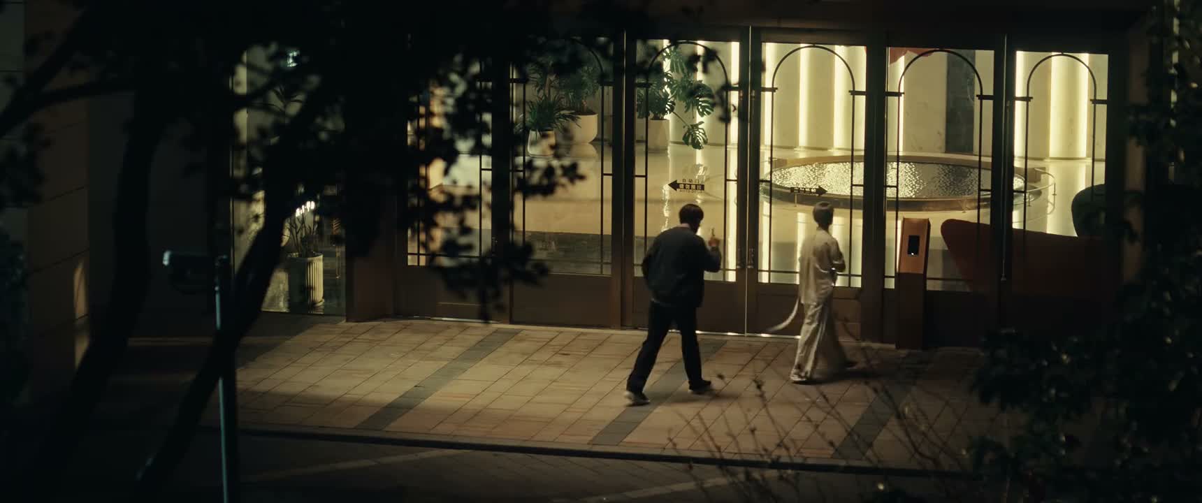 如果真的是何韩代笔的话 你看我们哪