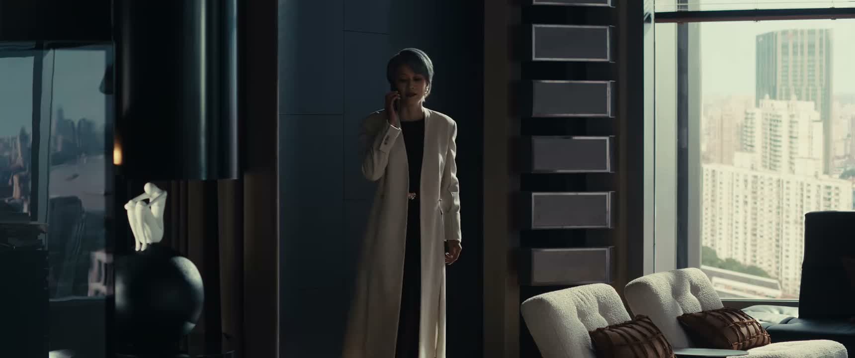 行了行了 你别说了 他听不见了