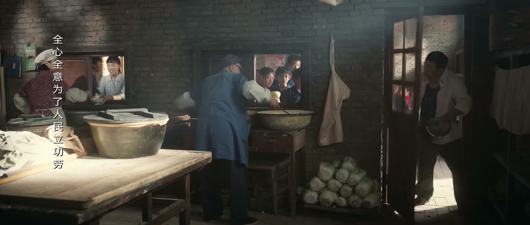 你欺负人呢 是不是 咋了嘛
