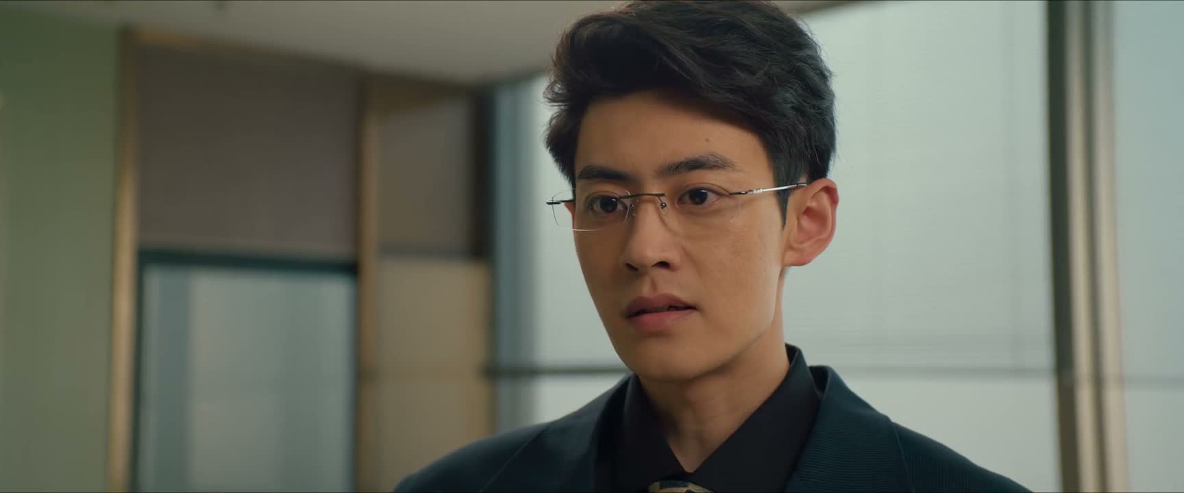 这个脸和名字 都是假的女人
