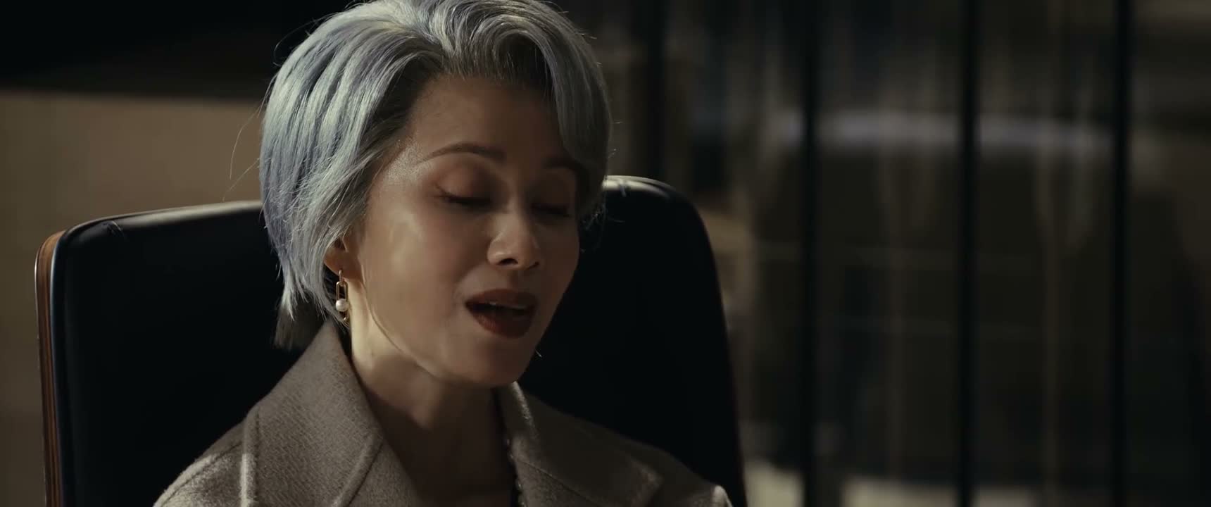 那我还要看看你和赵兰心的合同