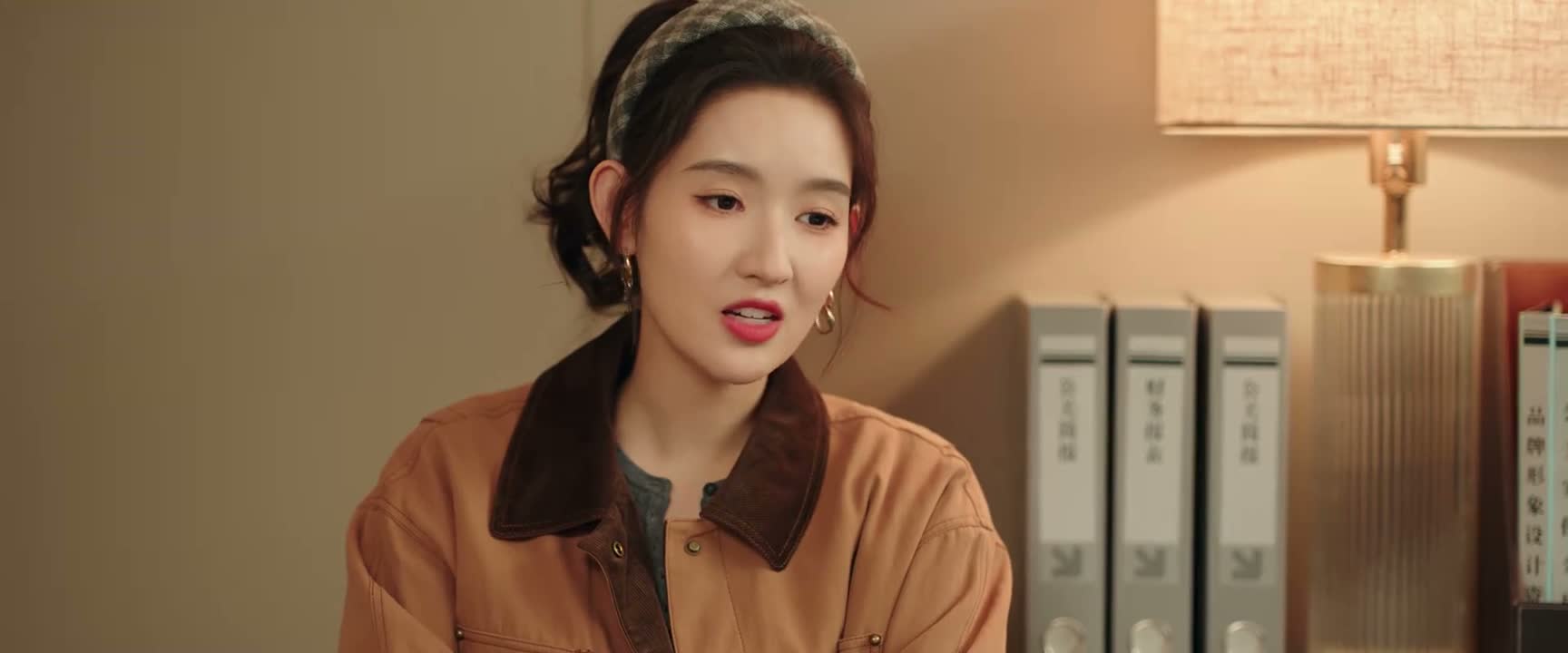 她应该是希望你把我开了