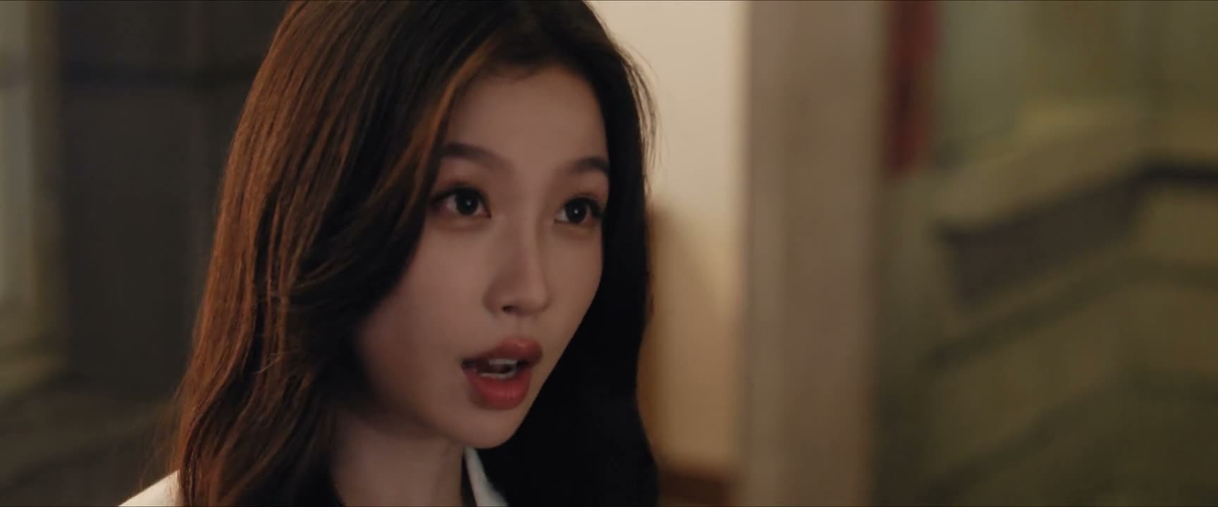 要不然 咱们偷偷溜出去喝啤酒