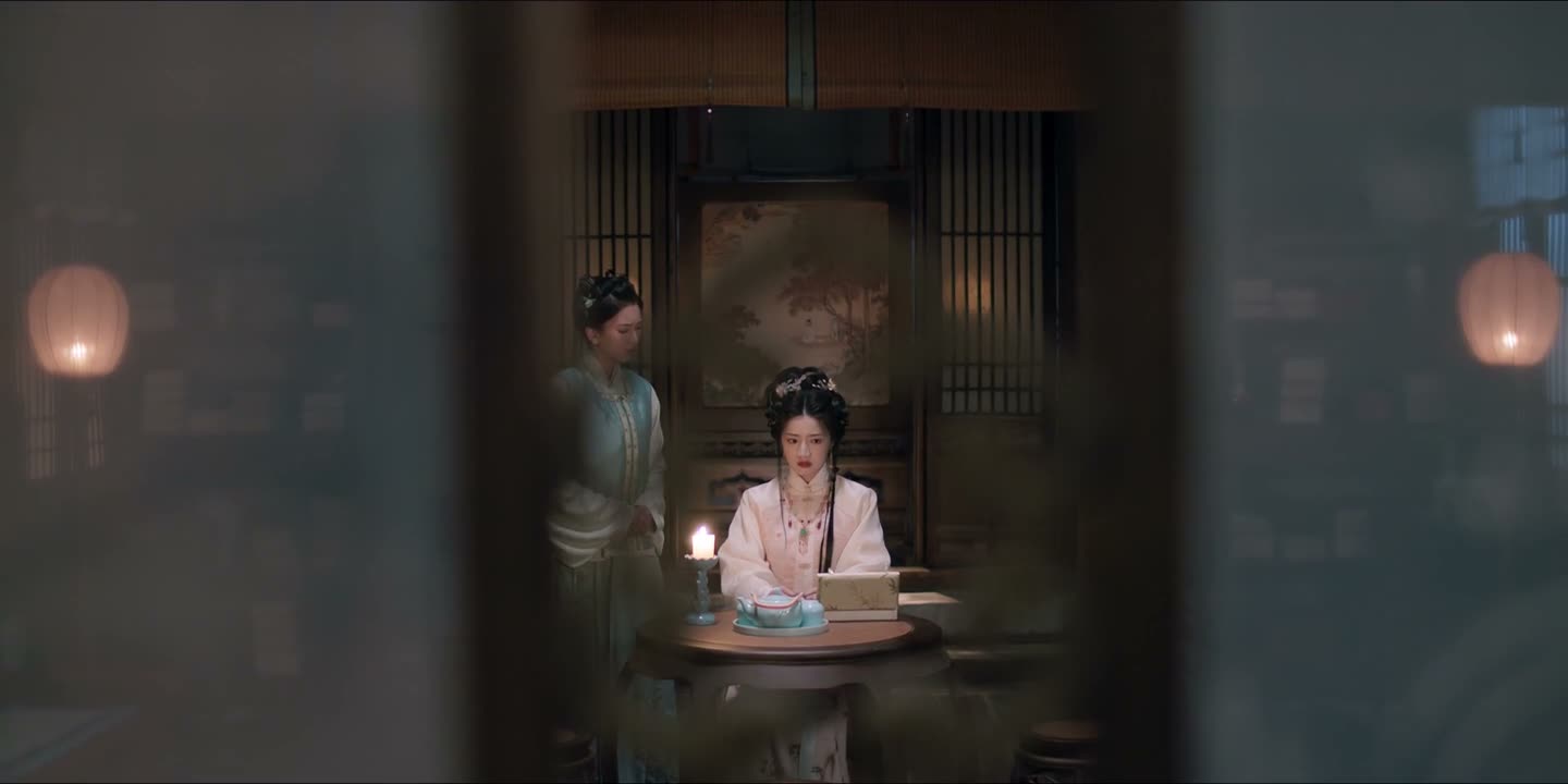 咱们要不要告诉二姑娘