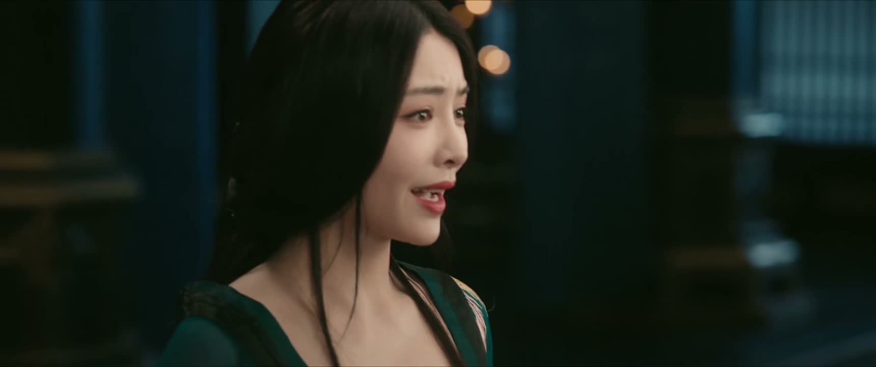 她呀 就是个妖怪