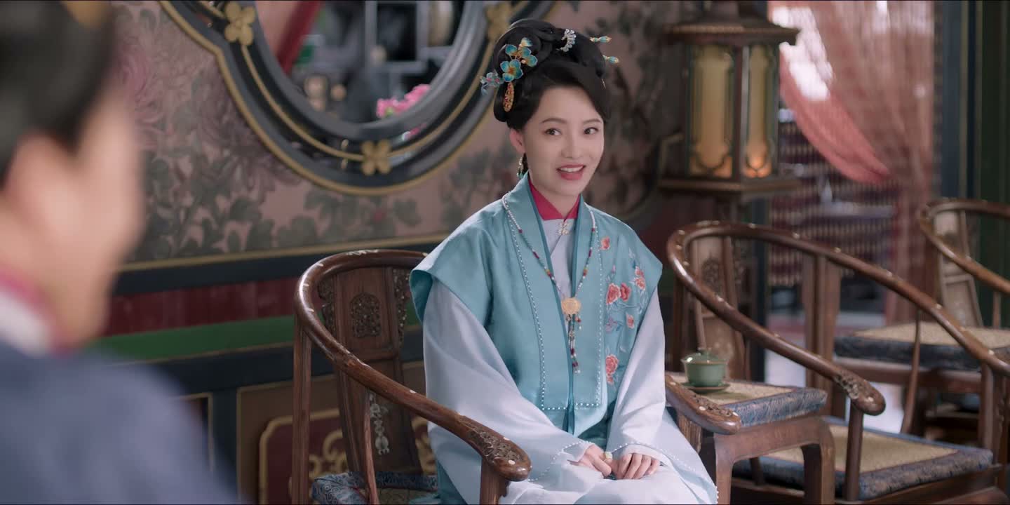 还以为 瞧见他三伯父了呢