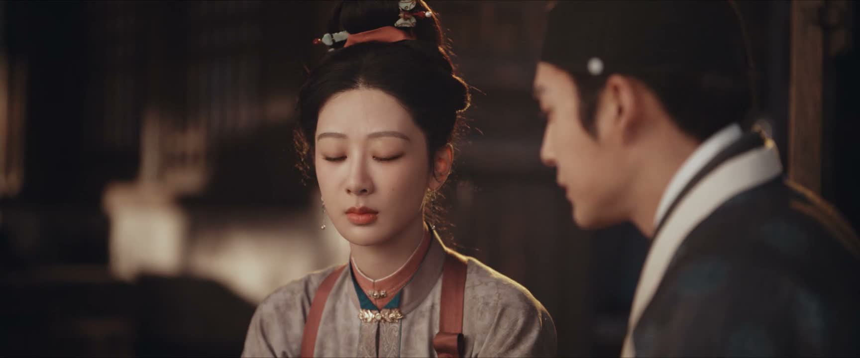 在佛前为李家祈福