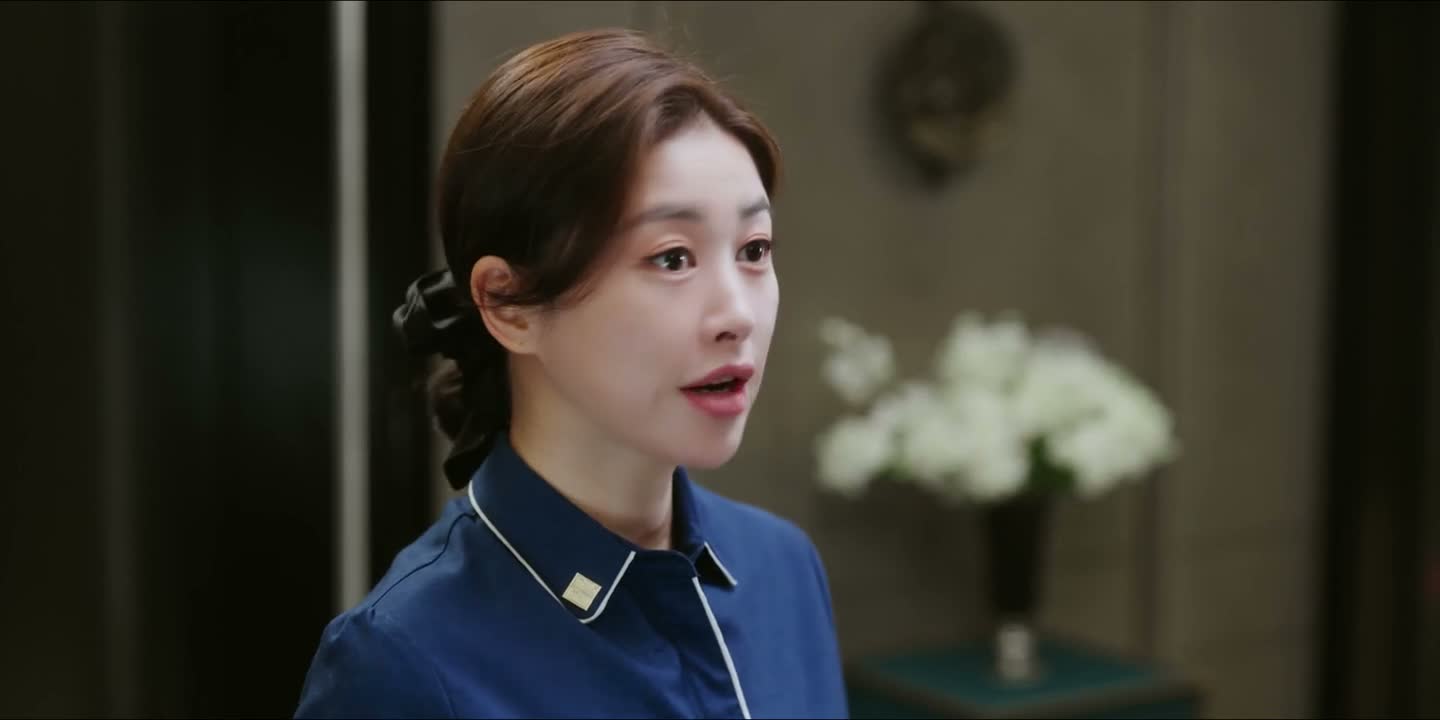 一会儿我让服务员上来上门登记