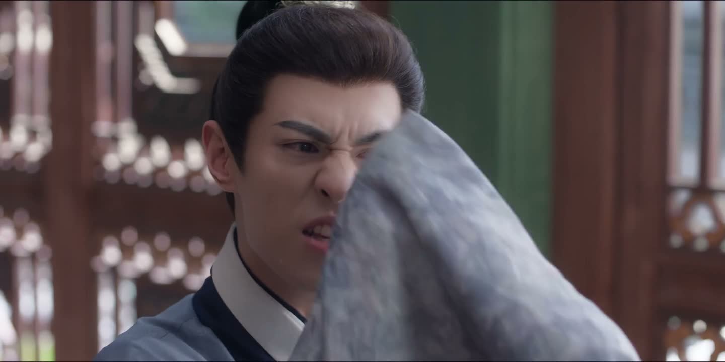 可你就是一个伪君子