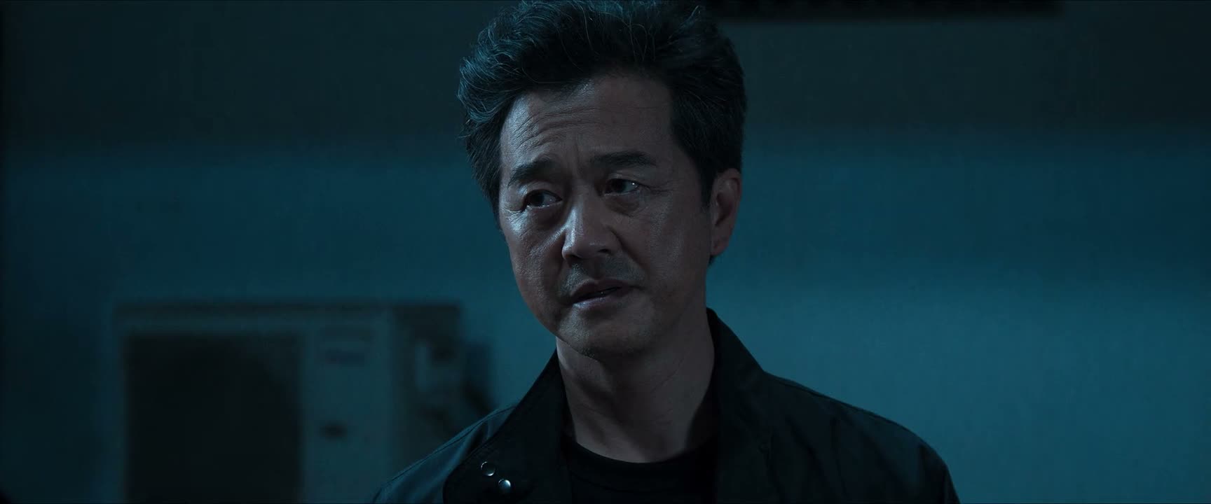 大华是一个孤儿 一人吃饱全家不饿
