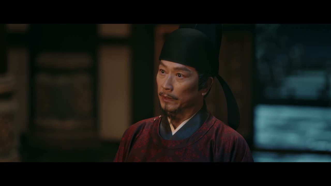 你都应该与她保持距离
